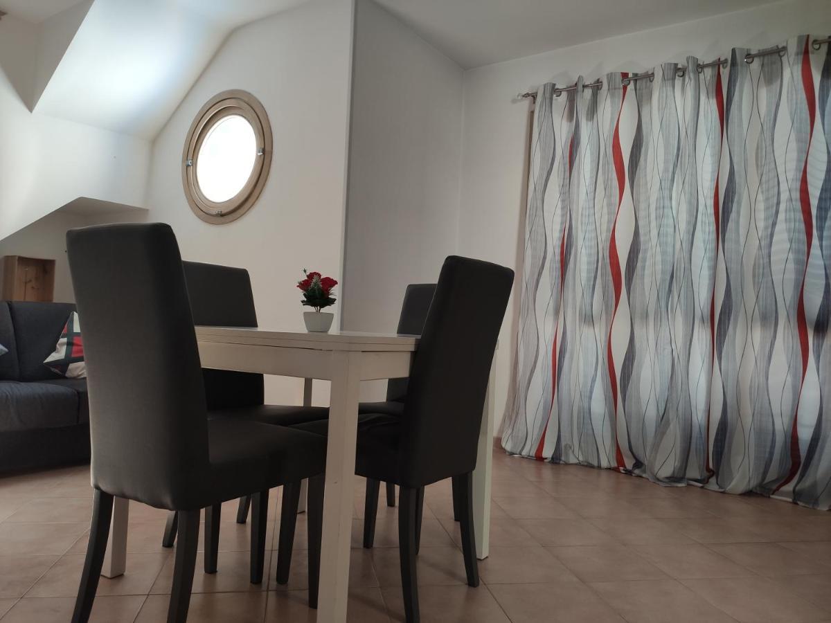 Red Lux Apartment Fiumicino Kültér fotó